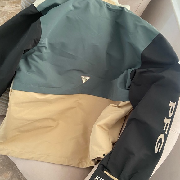 Kith Columbia Madison Jacket size L - Picture 7 of 8